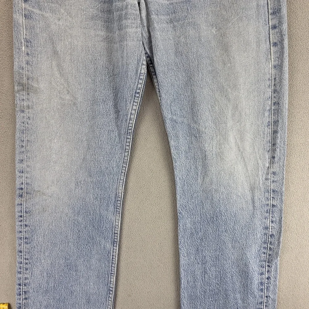 Vintage Levis 501 Jeans Mens 30x32 Blue Straight Light Wash Button Fly Made USA